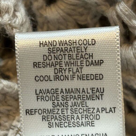 To The Max Gray Y2K Crochet Button Knit Cardigan Size Large - Picture 4 of 5